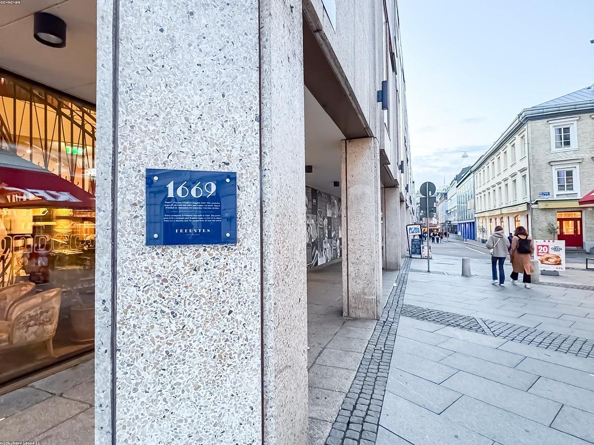 Afgewerkte vloertegels door Vedo Reno